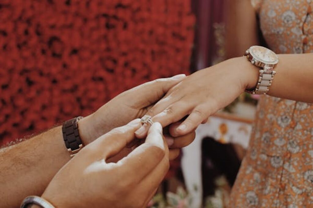 Happy Propose Day 2025 Wishes। Photo Credit: Pexels