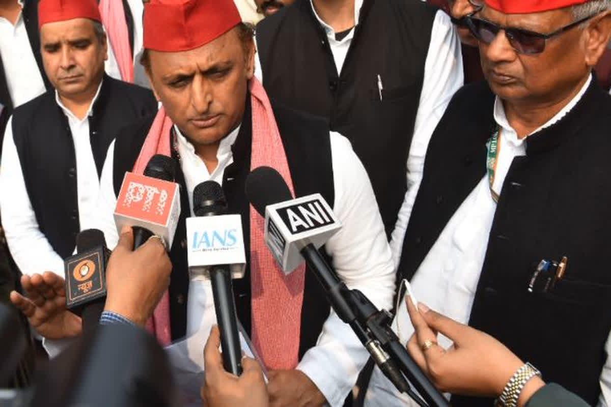 Satua Baba Targets Akhilesh Yadav: सतुआ बाबा बोले- जानबूझकर फैलाई गई अफवाह के चलते महाकुंभ में मची भगदड़ / Image Source: ANI