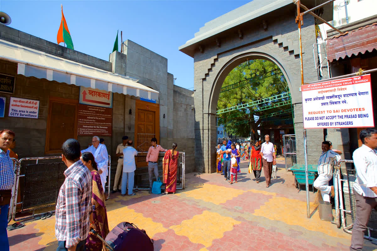 Shirdi Double Murder Latest News: शिरडी साईं बाबा संस्थान के दो कर्मचारियों की हत्या, डबल मर्डर से दहशत का माहौल