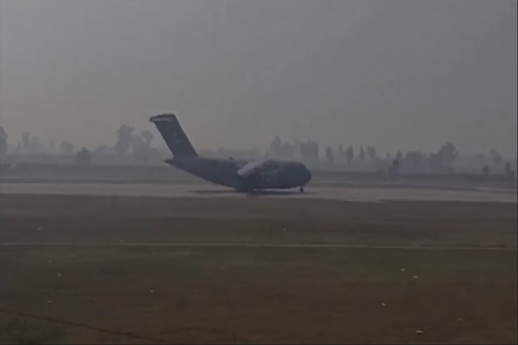 Indian deported from America reached Amritsar | / Source : IANS