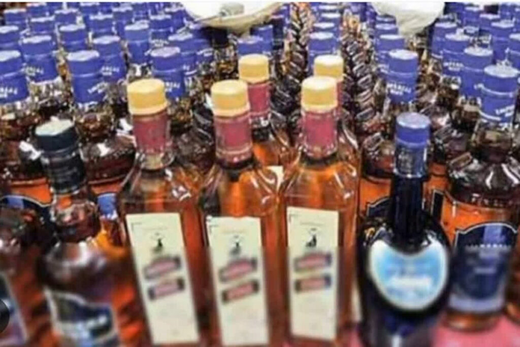 illegal liquor in congress farm house, image source: ibc24