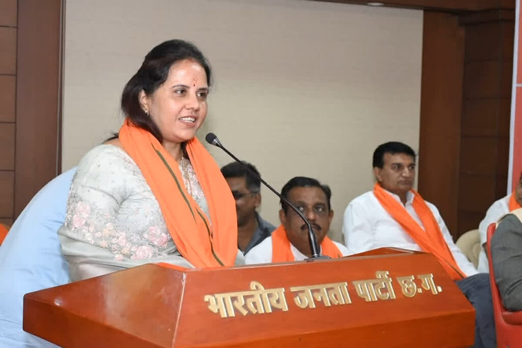 Mayor Meenal Choubey Oath Ceremony | Photo Credit: Meenal Choubey Facebook