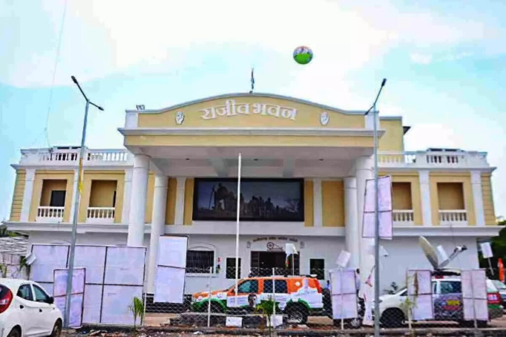 CG Nikay Chunav 2025 Voting: Image Source-IBC24