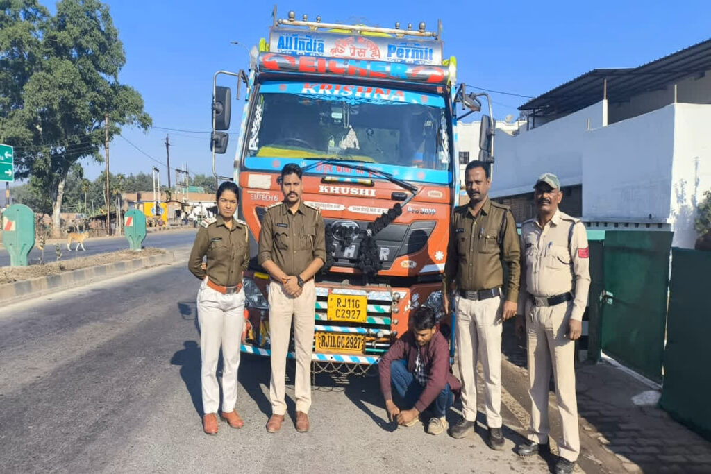 Illegal English Liquor Recovered : Image Source - IBC24