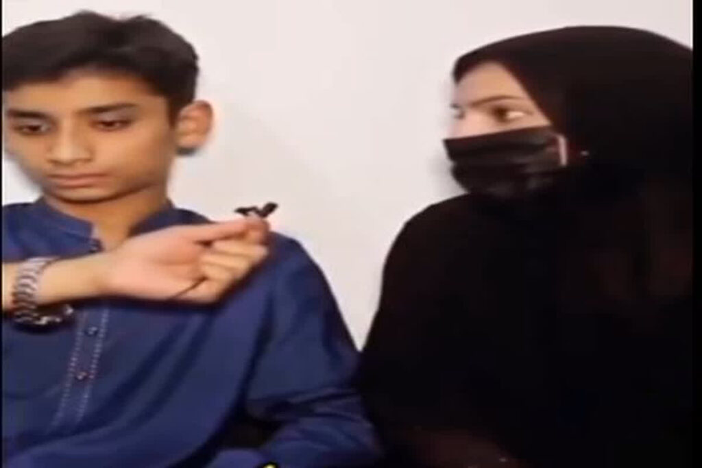 Teacher-Student Viral Video/ Image Credit: bharatunites Instagram