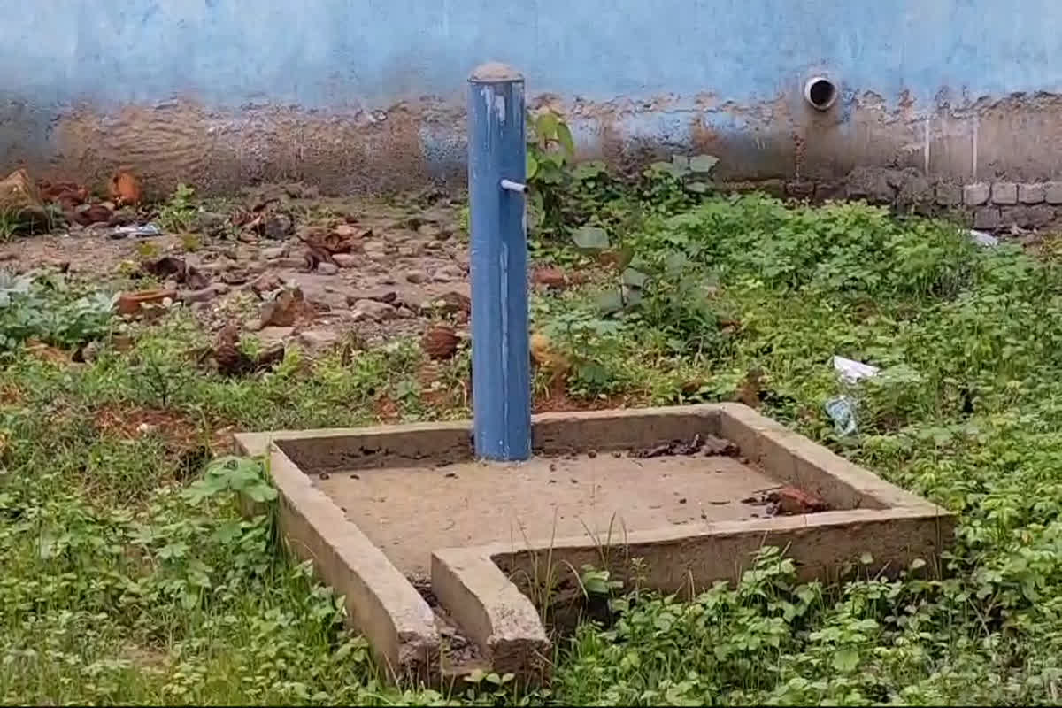 Notice to contractors of CG : छत्तीसगढ़ में जल जीवन मिशन में लापरवाही, PHE विभाग ने की बड़ी कार्रवाई,  122 ठेकेदारों को नोटिस जारी