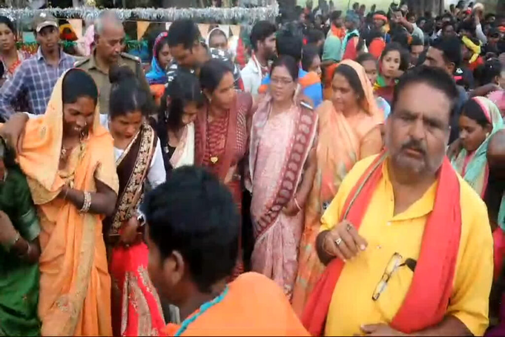 Sarna Pooja MLA Udheshwari Paikra: Image Source-IBC24