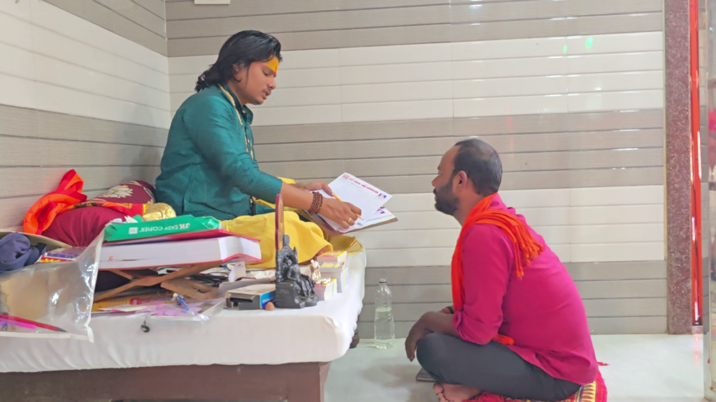 Parchi Wale Baba Video: Image Source- IBC24