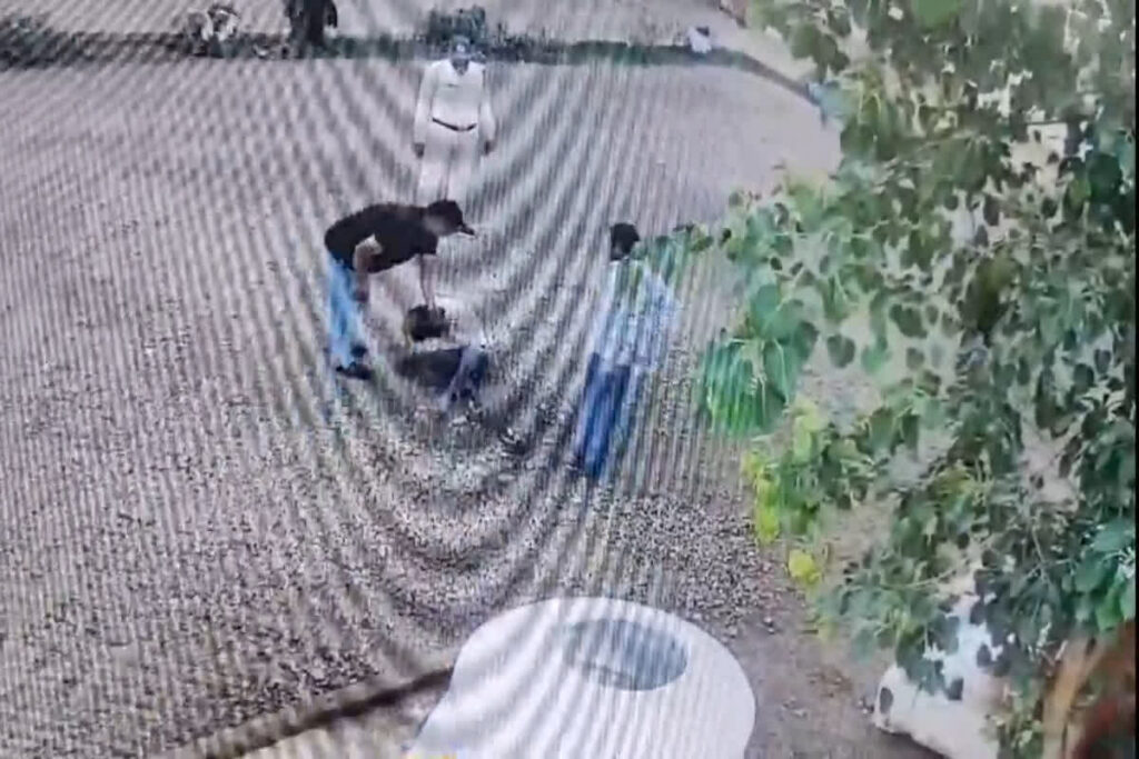 Fighting in Mhow Upjail: Image Source | IBC24