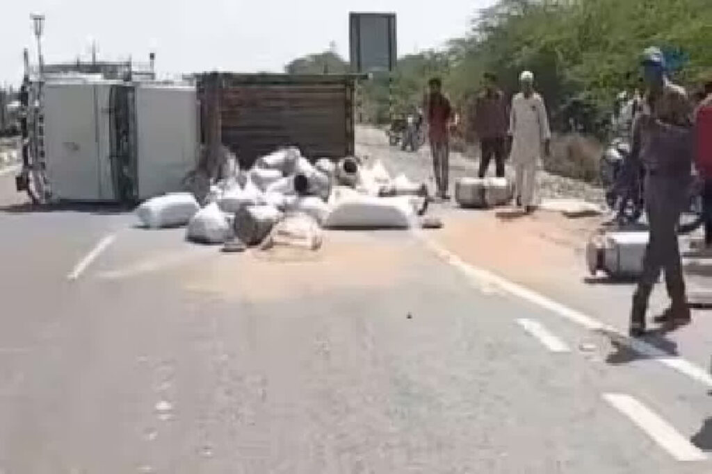 Road Accident In UP/ Image Credit: @WeUttarPradesh X Handle