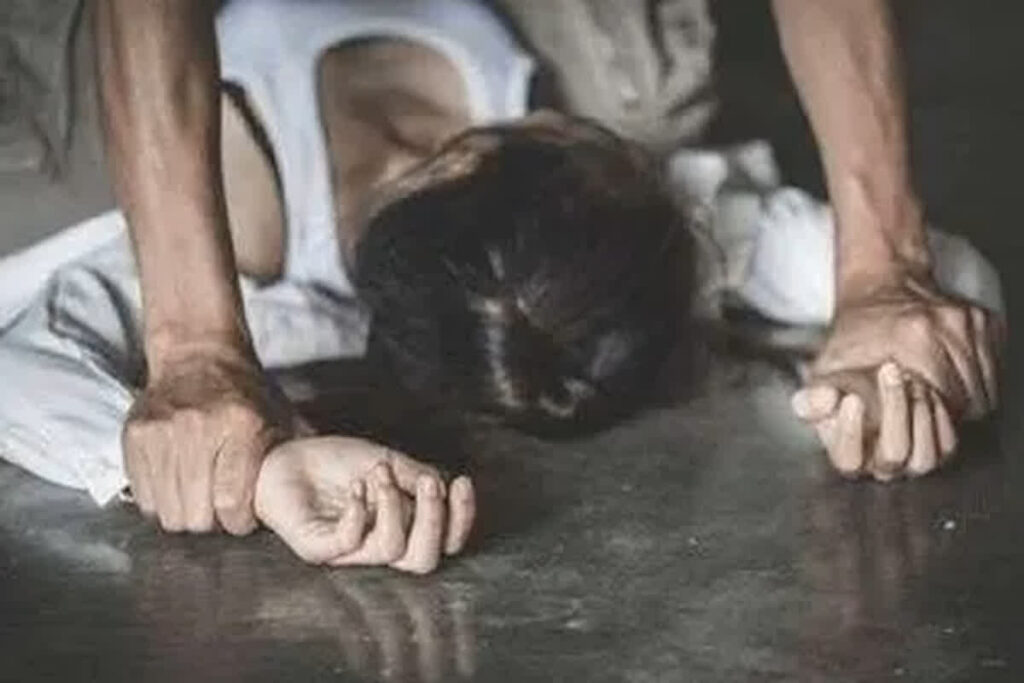 Karnataka Rape News Today: 100 रुपए के लिए दरिंदों ने इजराइली पर्यटक सहित तीन महिलाओं को बनाया हवस का शिकार / Image Source : Symbolic