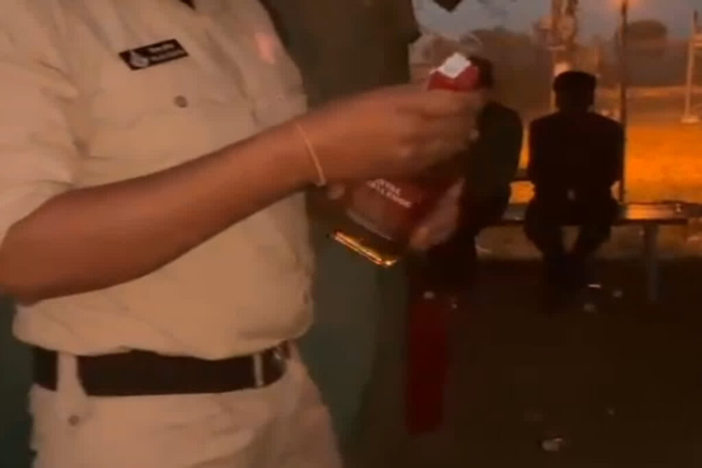 CRPF Jawan Smuggling Liquor Video | Image Source | IBC24