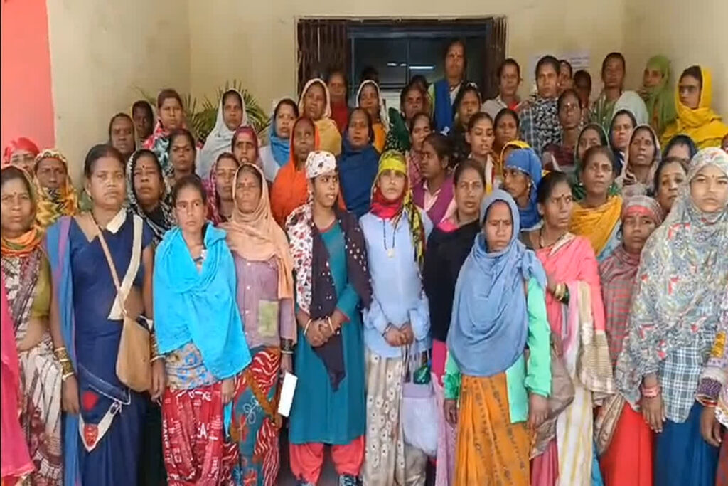 Female Sweepers Salary | Image Source | IBC24