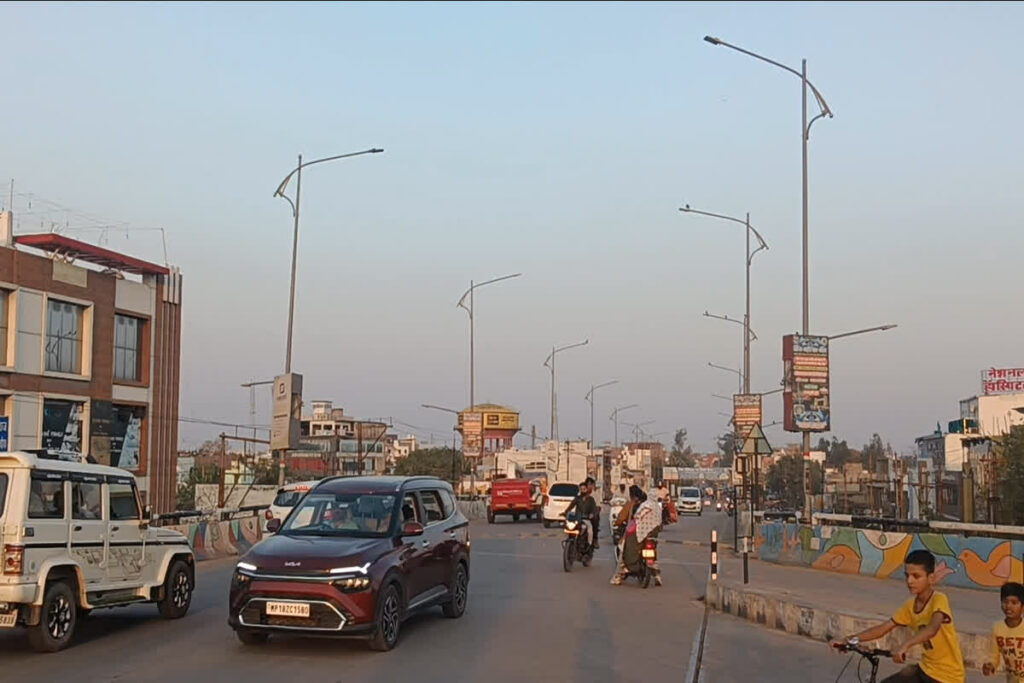 Flyover Scam In Rewa | Image Source | IBC24