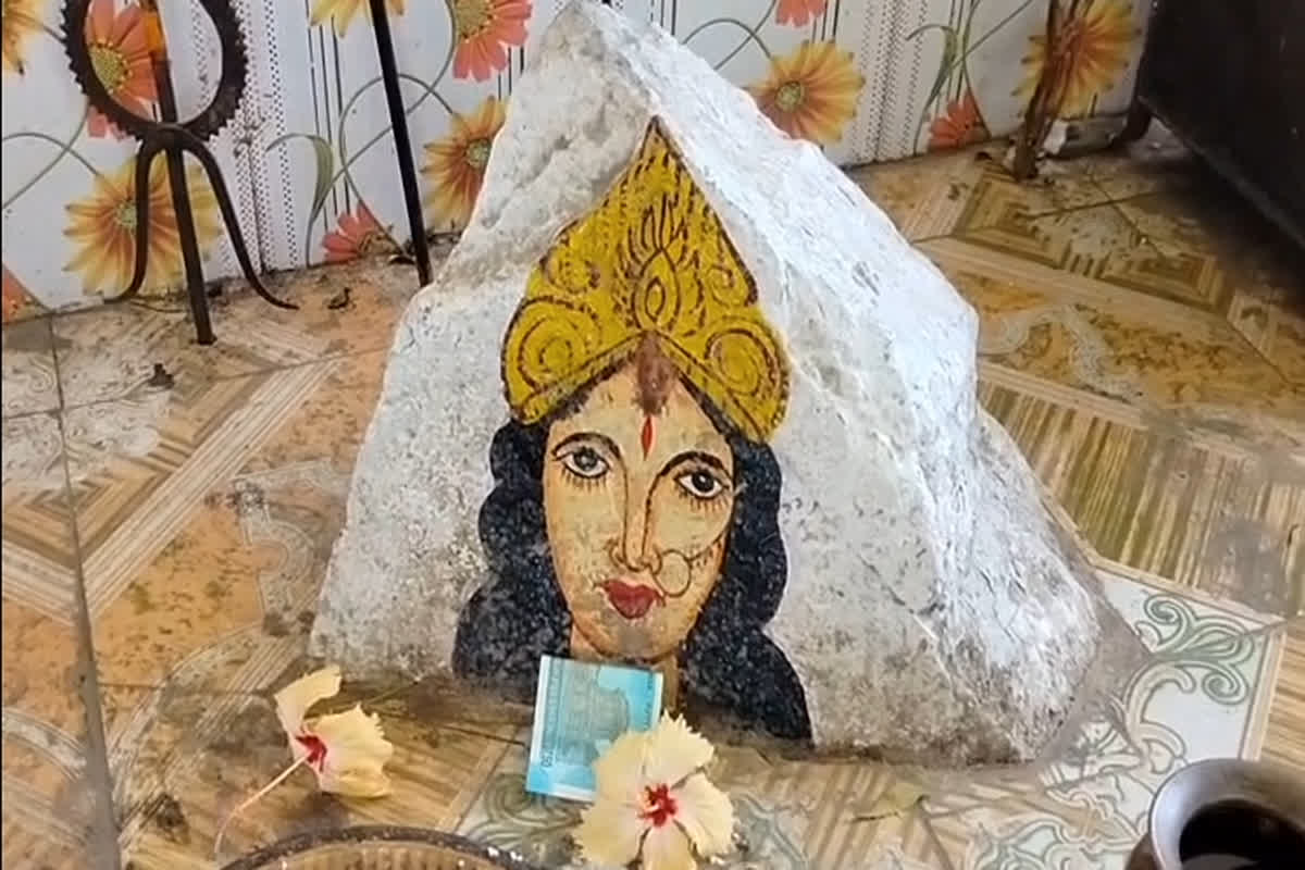 Garh Mauli Devi Unique Temple: छत्तीसगढ़ के वो देवी मंदिर जहां पर महिलाओं का प्रवेश है निषेध, जानें- इसके पीछे की वजह?