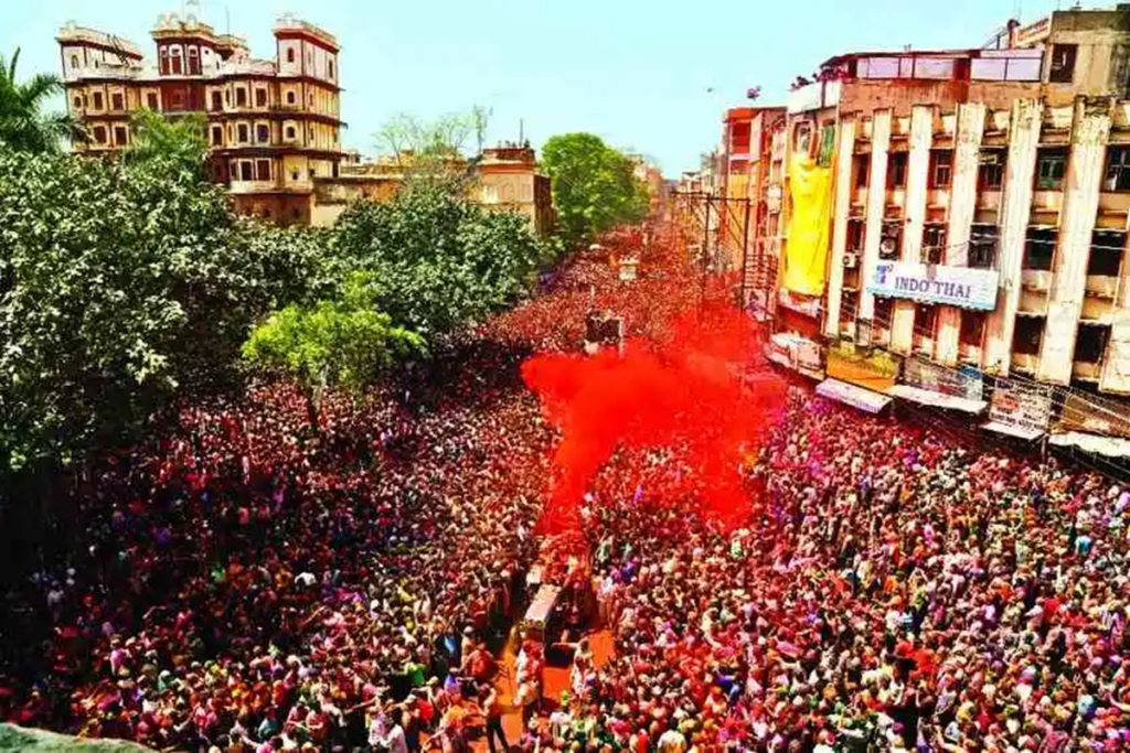 Indore Rangpanchami Gair | Image Source | IBC24