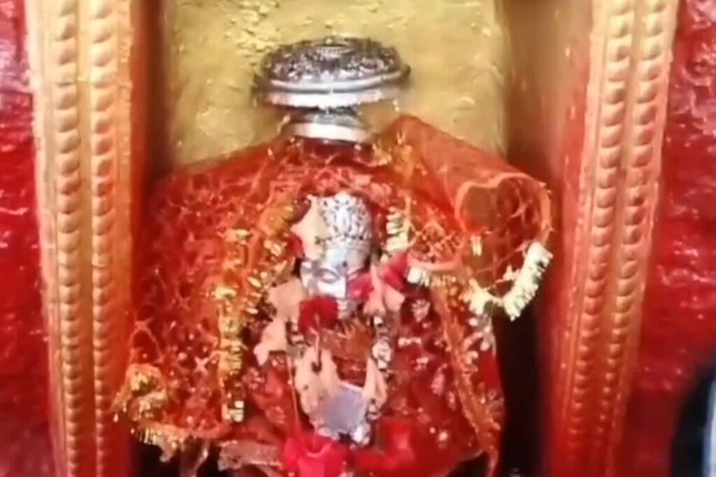 Kudargadhi Devi Temple Navratri Image Source | IBC24