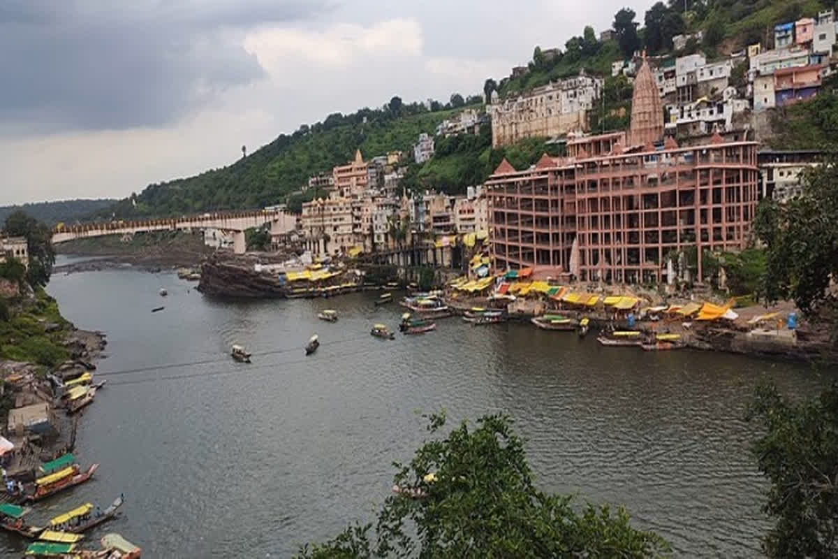 Boats Banned in Omkareshwar: 1 अप्रैल से ओंकारेश्वर में ऐसी नावों का नहीं होगा संचालन, कलेक्टर ने नाविकों को दिए ये आदेश