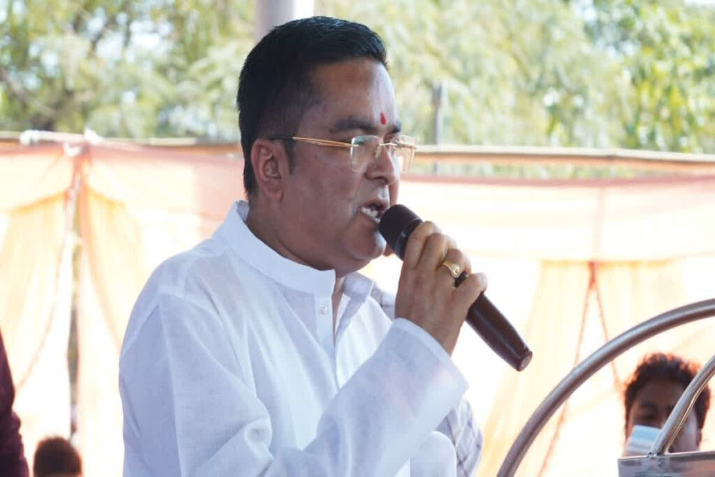 MLA Rikesh Sen in Vidhan Sabha: विधायक रिकेश सेन ने सदन में अपनी ही सरकार को घेरा / Image Source: Facebook