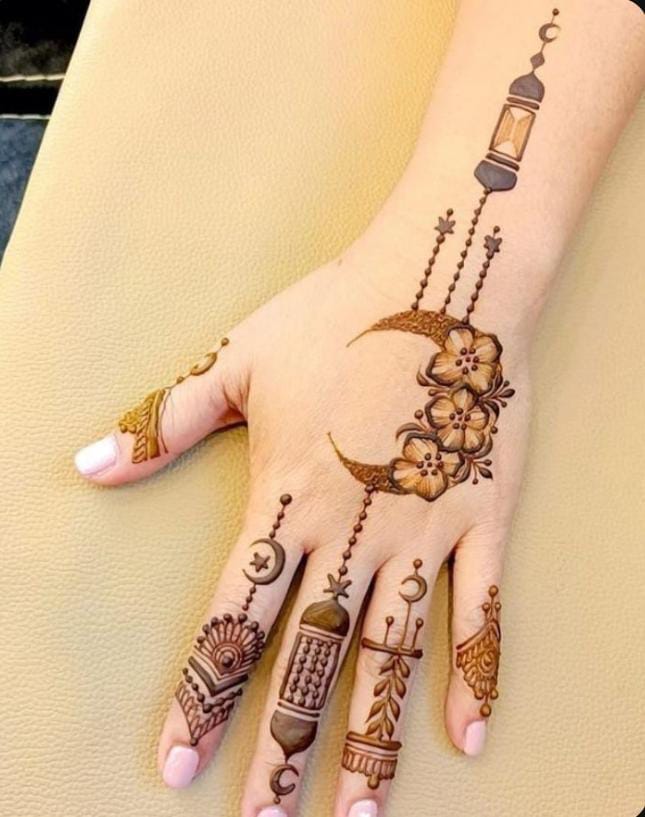 Ramadan 2025 Mehndi Designs/ Image Credit: Pinterest