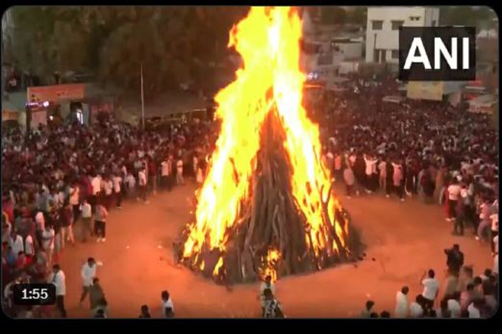holika dahan utsav, image source: ANI