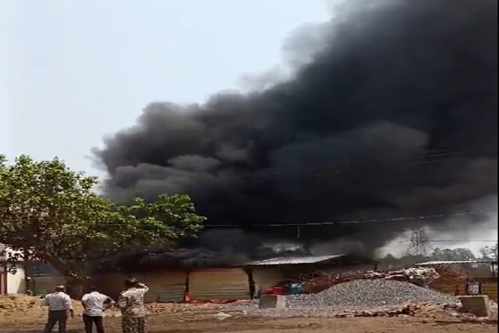 Kondagaon Fire News/ Image Credit: IBC24