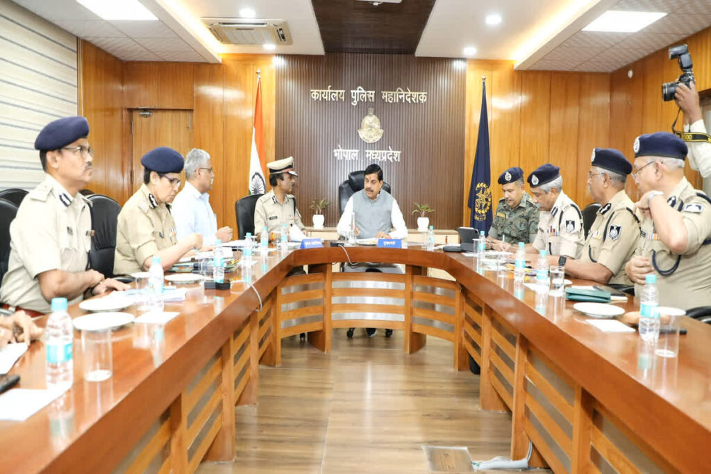 CM Dr. Mohan Yadav Meeting | Image Source | IBC24