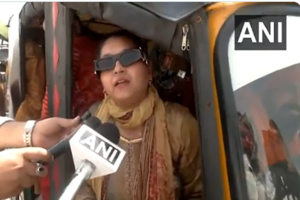 Pakistani People Leaving India/ Image Credit: ANI
