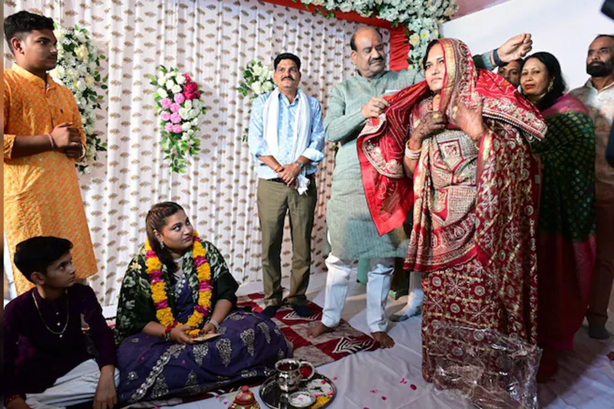 छह साल पहले किये वादे को ओम बिरला ने किया पूरा, पुलवामा शहीद की बेटी की शादी में रस्म निभाई