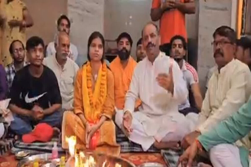 Muslim Girl Adopted Sanatan Dharma/ Image Credit: @BHUPENDER_HRD X Handle