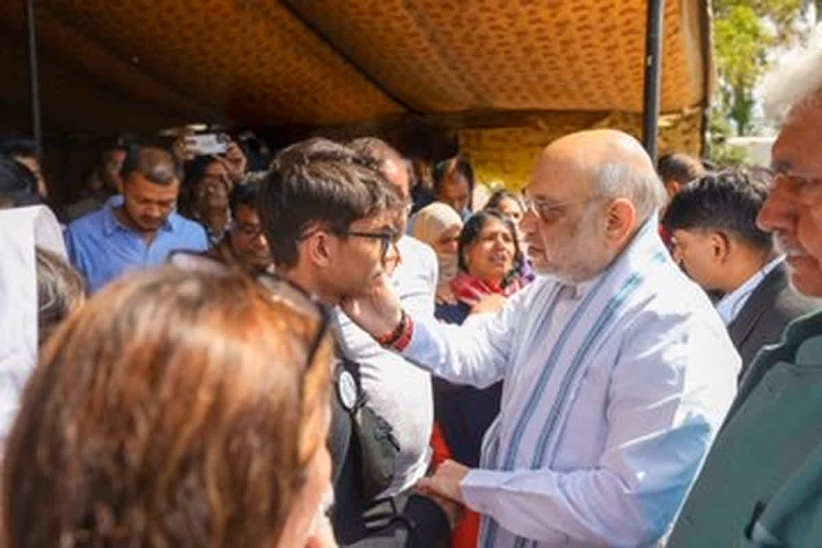 Amit Shah on Pahalgam Terror Attack: ‘अपनों को खोने का दर्द हर भारतीय..’ पहलगाम आतंकी हमले के पीड़ितों को केंद्रीय गृहमंत्री ने दिलाया विश्वास, कही ये बड़ी बात