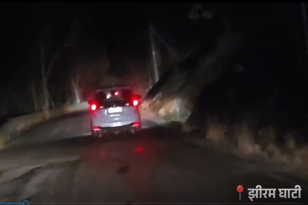 Vijay Sharma in Jheeram Valley video, image source: ibc24