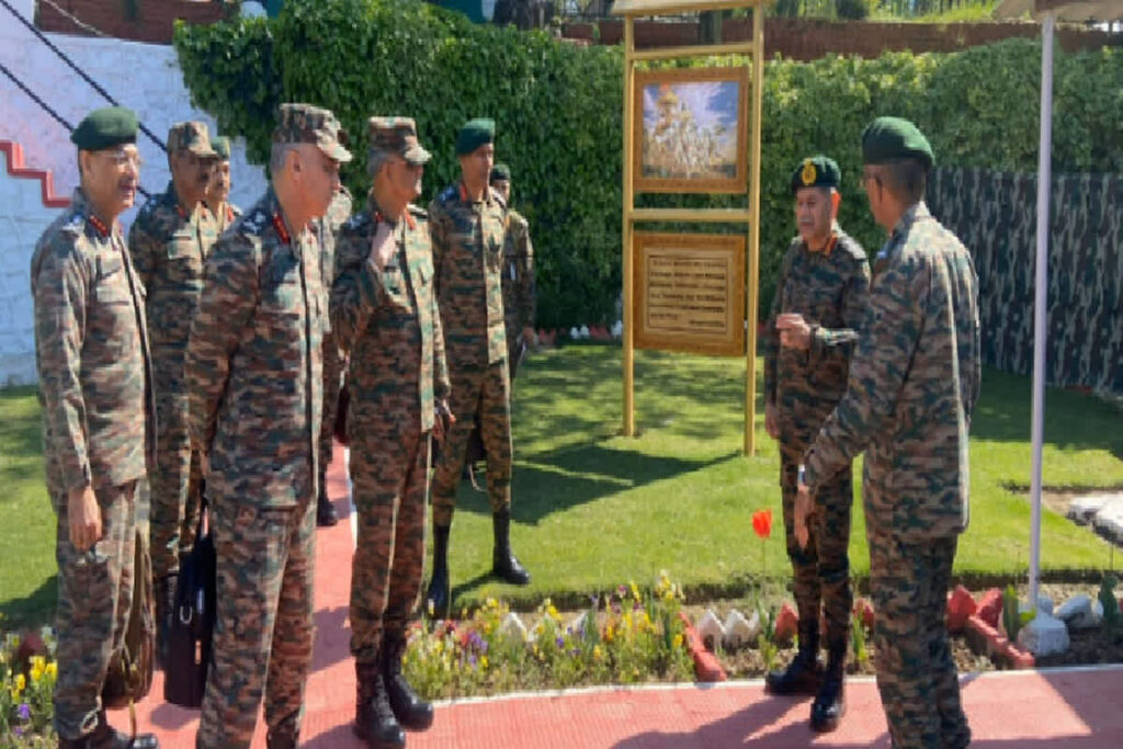 Army Chief Upendra Dwivedi Kashmir Tour/Image Credit: PTI X Handle