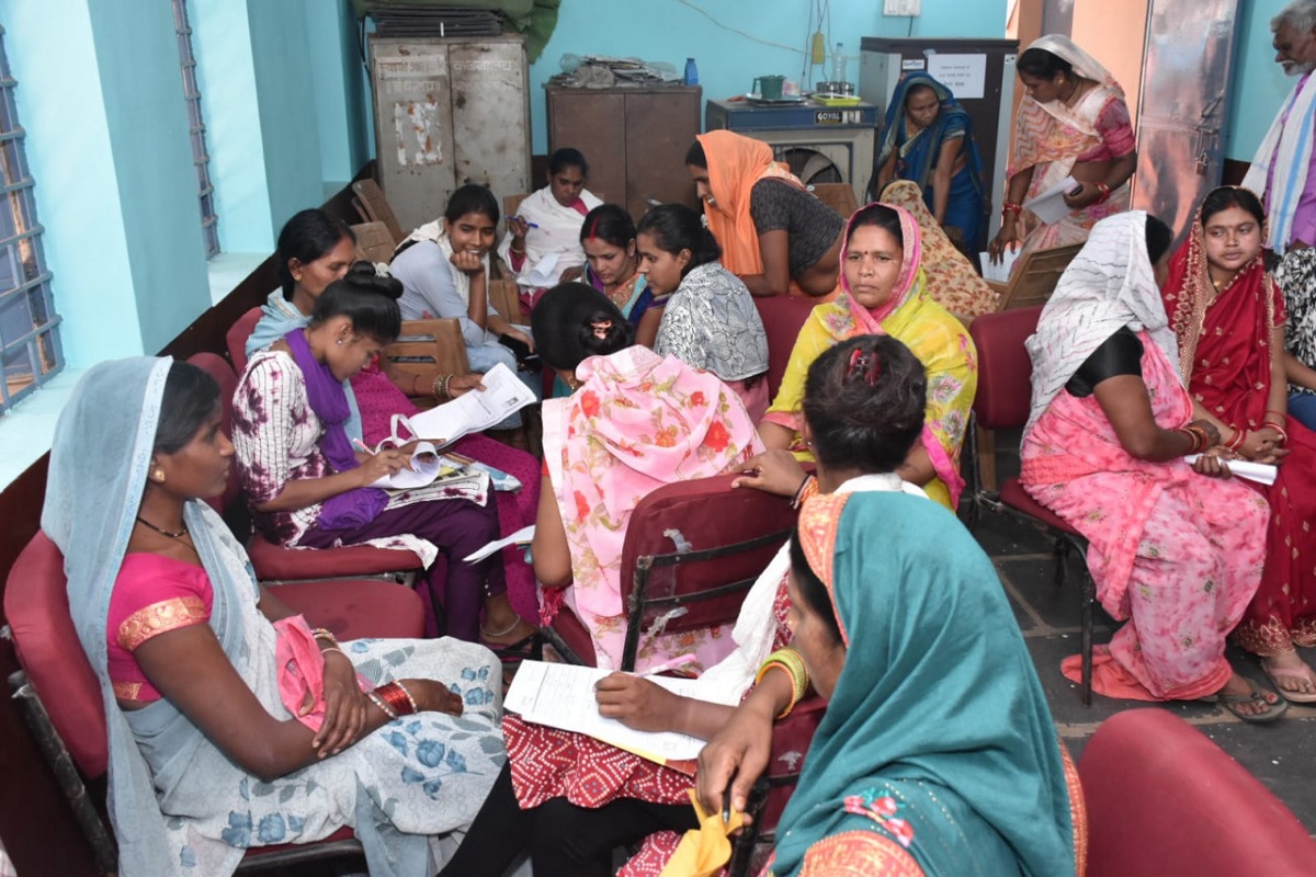 Sushasan Tihar: प्रदेश-व्यापी सुशासन तिहार, गांव-गांव, शहर-शहर में लगी समाधान पेटियां, तीन दिन में मिले तीन लाख से अधिक आवेदन