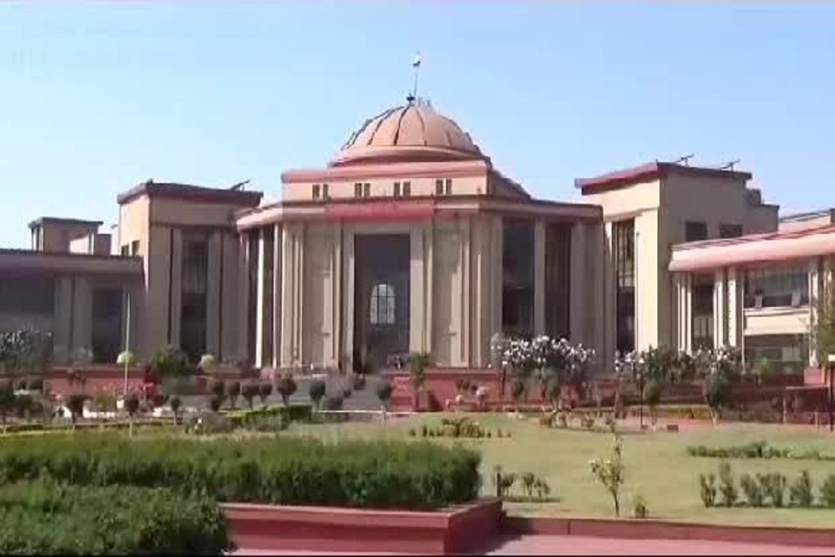 हाईकोर्ट ने छत्तीसगढ़ में व्याख्याता से प्राचार्य प्रमोशन पर लगाई रोक, स्कूल शिक्षा विभाग ने कल जारी की थी प्रमोशन की लिस्ट