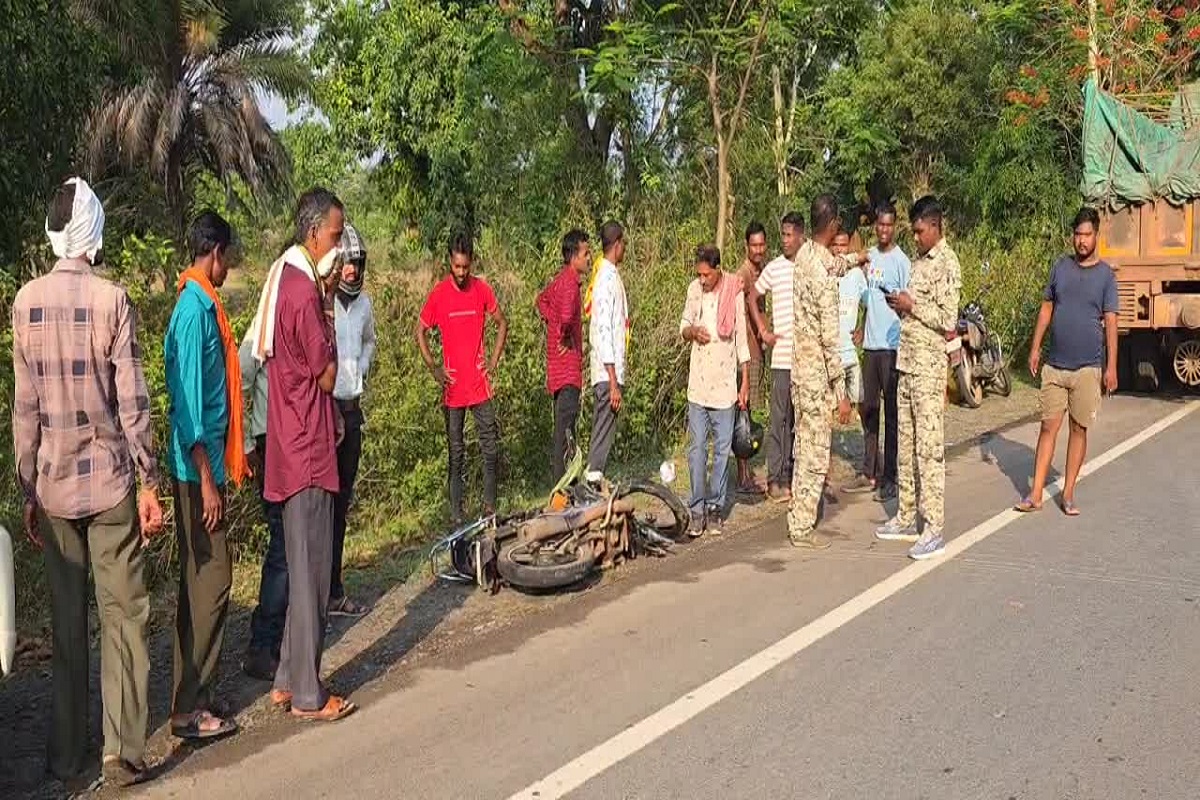 CG Road accident: NH 30 पर हुए दर्दनाक सड़क हादसे में 3 महिलाओं की मौत, तीन दुर्घटनाओं में 6 लोगों की जान गई