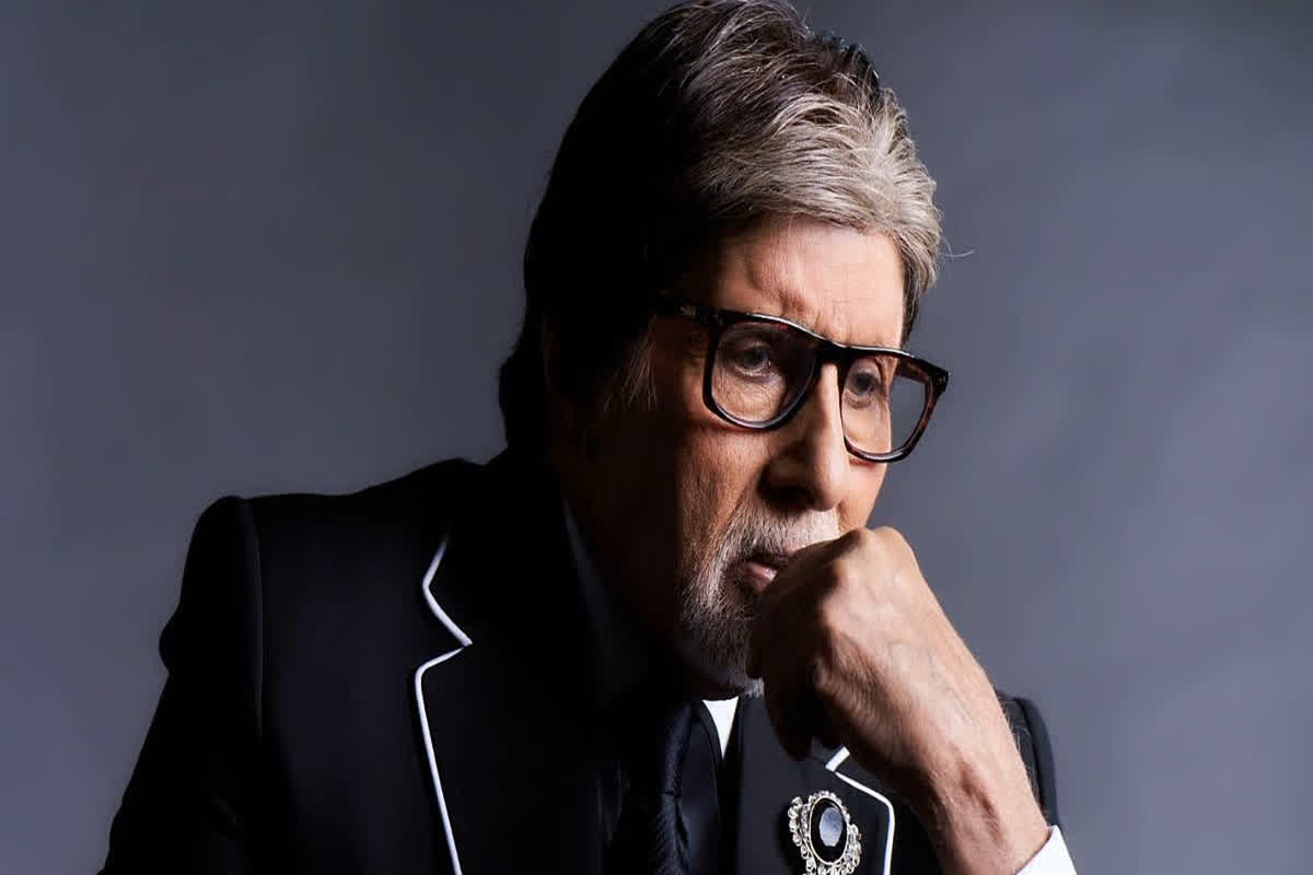 Amitabh Bachchan: “है चिता की राख कर में, माँगती सिंदूर दुनिया“.. Operation Sindoor पर अब जाकर आया अमिताभ बच्चन का रिएक्शन, पीएम मोदी की जगह लिखा “….”
