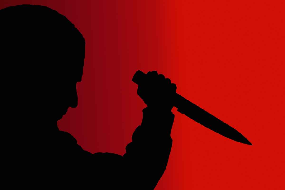 Raipur Crime News: राजधानी के सरकारी शराब भट्टी में चाकूबाजी… इस बात को लेकर हुआ विवाद, युवक गंभीर रूप से घायल