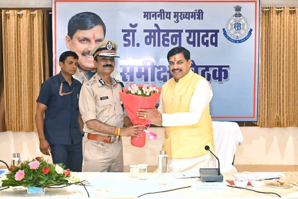 CM Mohan Yadav Meeting | Image Source | IBC24