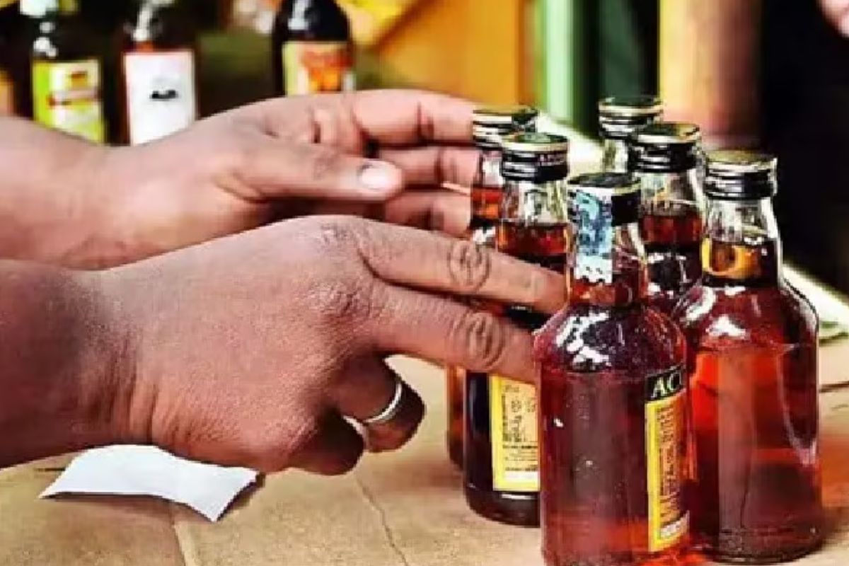 Liquor Prices Increase News: एक-दो दिनों में महंगी होगी शराब!.. 10 रुपये से लेकर 40 रुपये तक होगा कीमतों में इजाफा, सरकार की तैयारी पूरी..