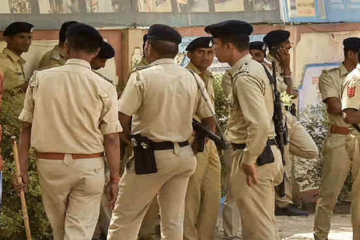 Policemen’s Leave Cancelled: ‘ऑपरेशन सिंदूर’ के बाद कई राज्यों में ‘हाई अलर्ट’, पुलिसकर्मियों की छुट्टियां रद्द, स्कूल भी किए बंद