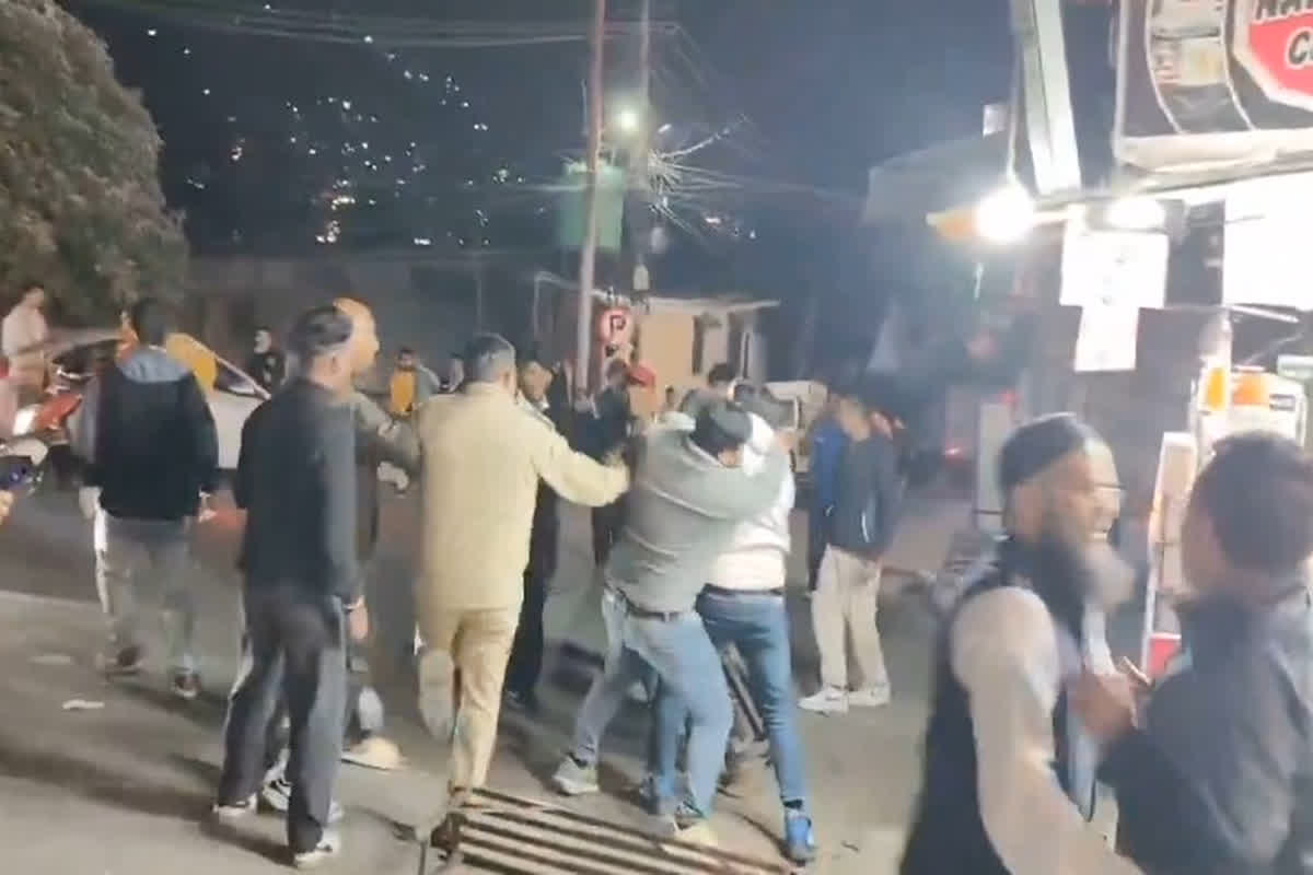 Nainital Rape Case: बुजुर्ग उस्मान ने 12 साल की मासूम को बनाया हवस का शिकार, मामला सामने आने पर गरमाया माहौल, मस्जिद पर किया पथराव, फिर…