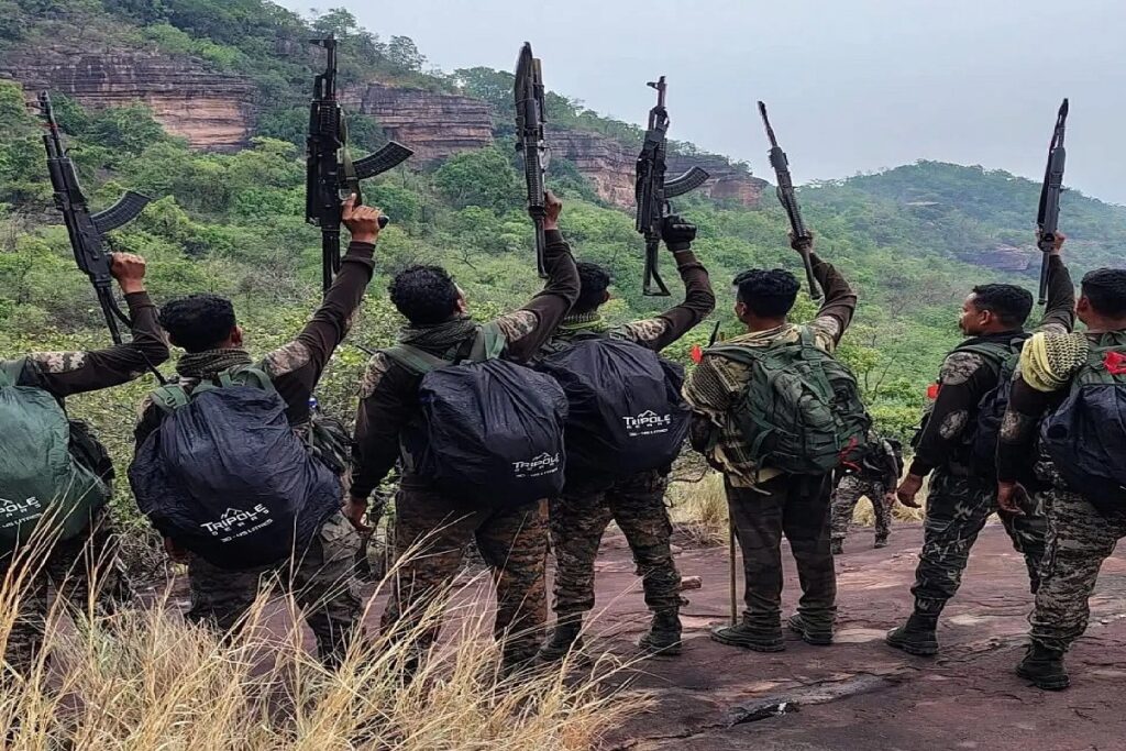 CG Naxal News. Image Source- IBC24 Archive