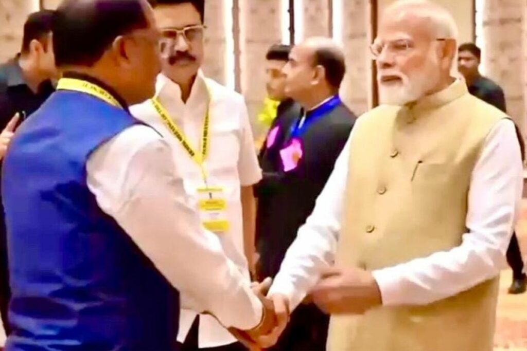 PM Modi meets Vishnu Dev Sai | Image Source | IBC24