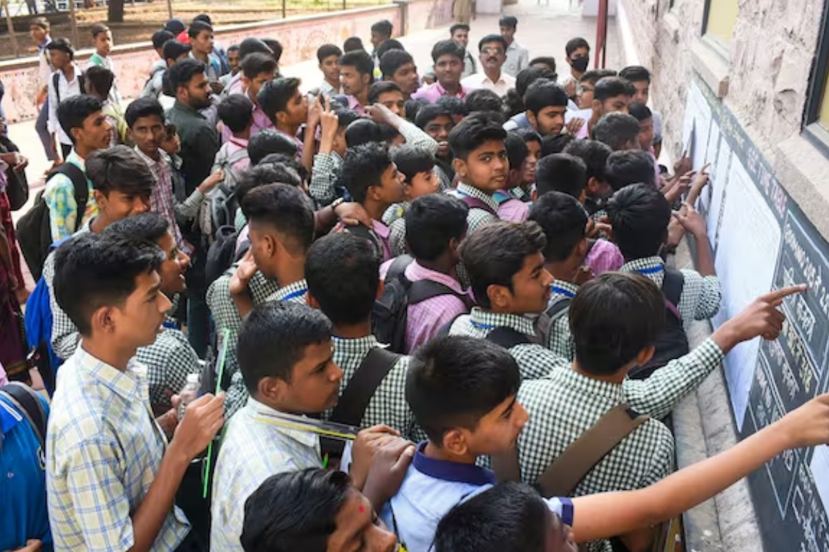 CG Sanskrit Board Result 2025: छत्तीसगढ़ संस्कृत विद्यामंडलम् जारी किया 10-12वीं संस्कृत बोर्ड परीक्षा का परिणाम, छात्र यहां देख सकेंगे अपना रिजल्ट