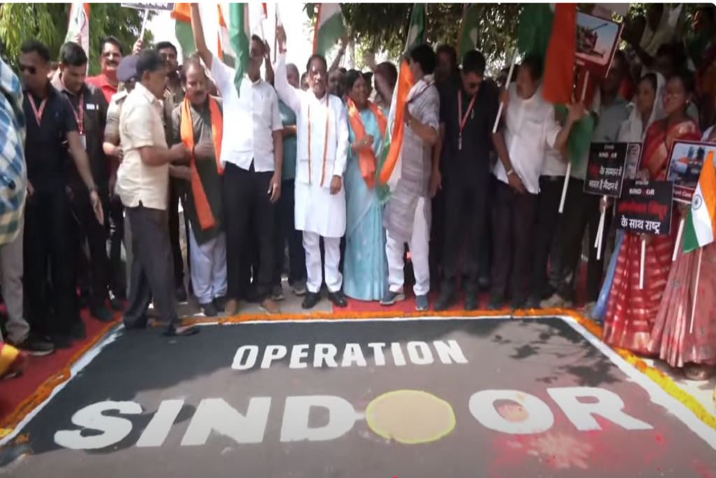 CM Sai in jashpur tiranga yatra, image source: ibc24