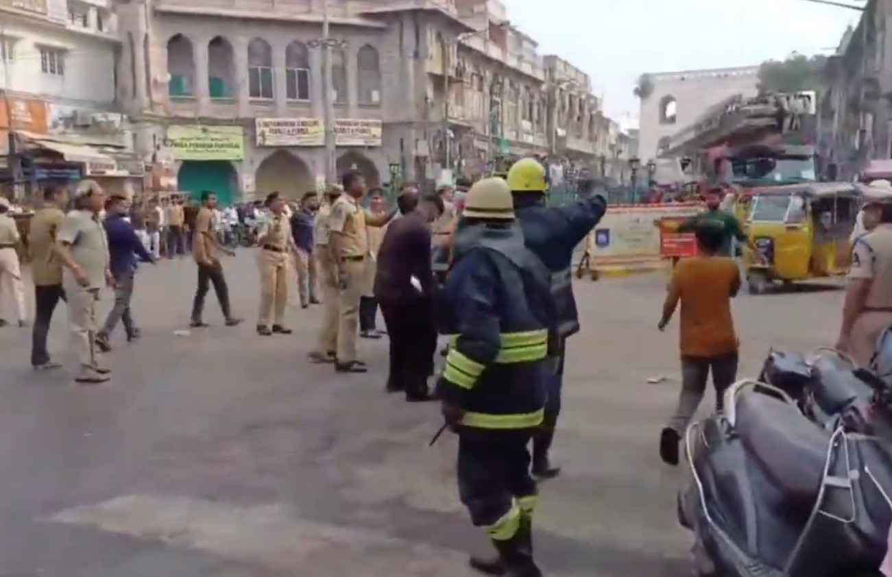 Gulzar House Fire Update: चारमीनार के पास इमारत में लगी भीषण आग, हादसे में अब तक 17 लोगों की मौत, कई घायल