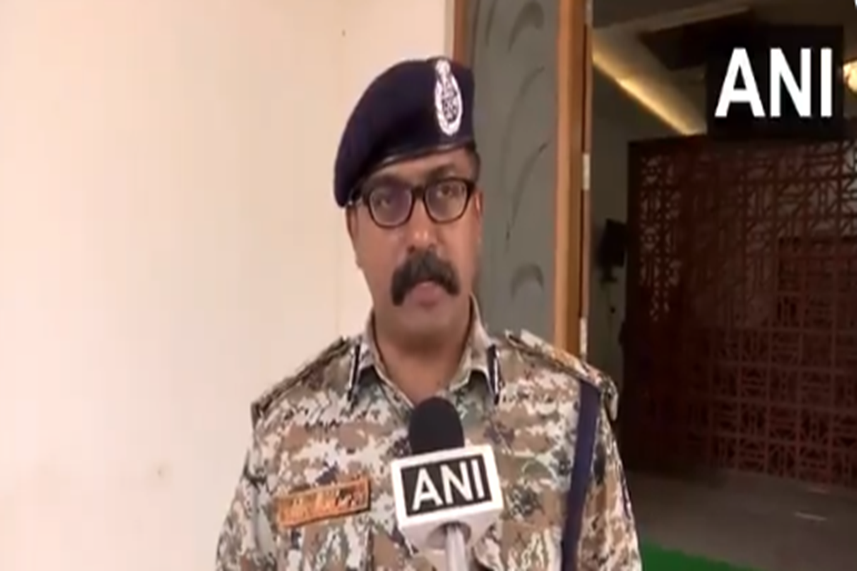 Chhattisgarh Naxal Operation: “नक्सलियों का अब नहीं बचा कोई लीडर, संगठन खात्मे की कगार पर”, बस्तर IG पी सुंदरराज का बड़ा बयान