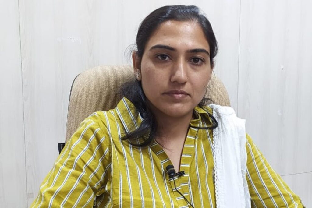 Martyred soldier's Wife join Army: नवोदय स्कूल की नौकरी छोड़ शहीद जवान की पत्नी ने ज्वॉइन की आर्मी / Image source: MP DPR