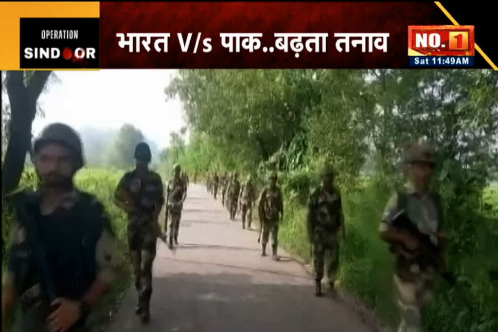 Operation Sindoor Latest News: धोनी ही नहीं सचिन और कपिल देव की भी हो सकती है सीमा पर तैनाती? Image Source: IBC24